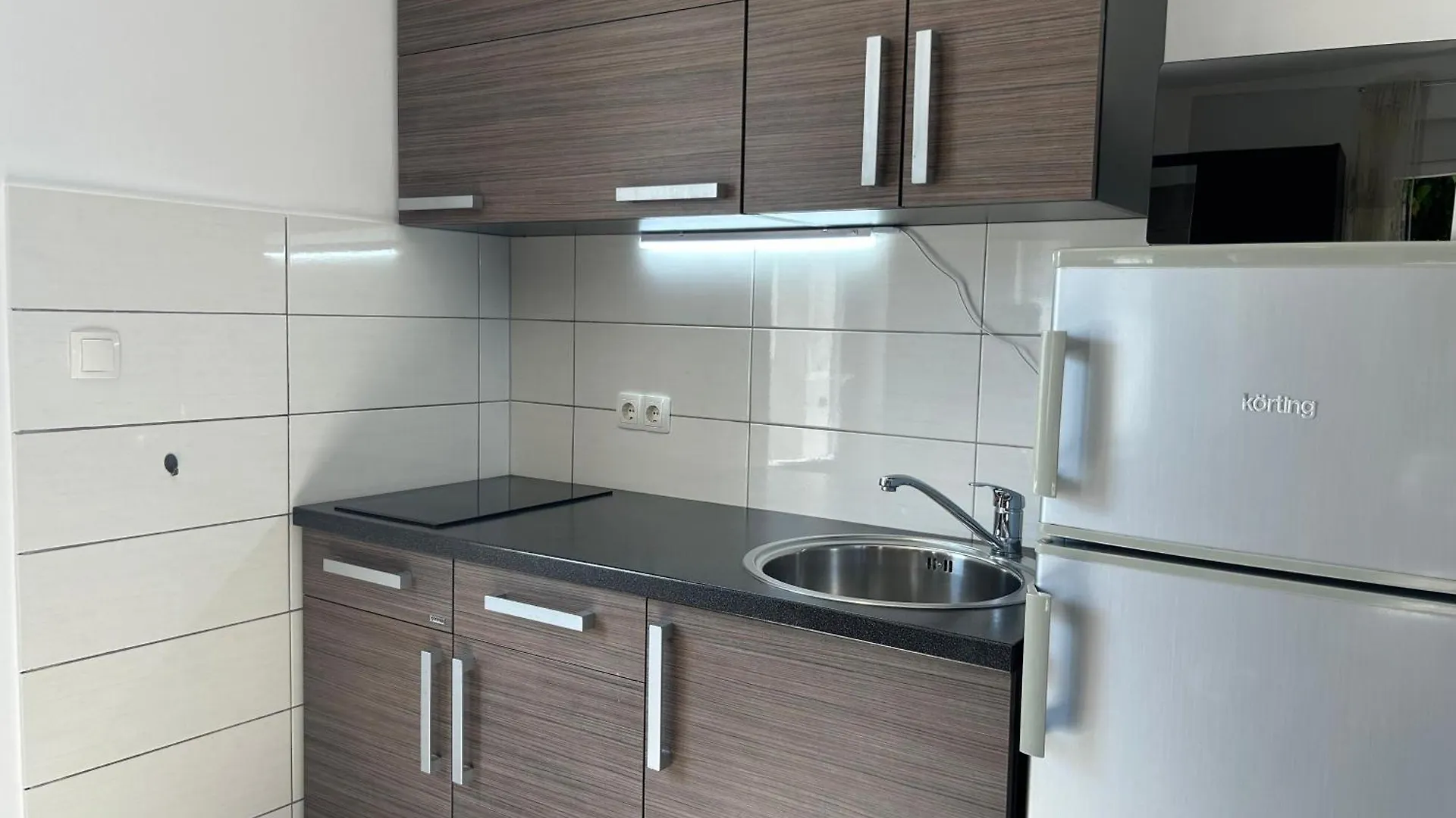 Apartment Affabilis Vip House - Top Location Right Next To The Beach - Free Parking - Sea View - Facilities And Activities Within Walking Distance - 15 Minutes From Split Airport - Buralux Properties Trogir